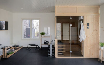 Home Gym with Sauna by KH Interiors